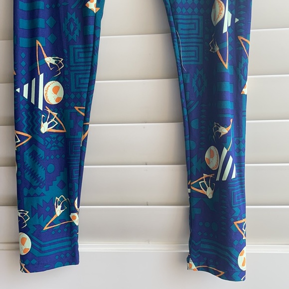 LuLaRoe Legging The nightmare before Christmas Jack one size (fit M) stretchy - Picture 3 of 5